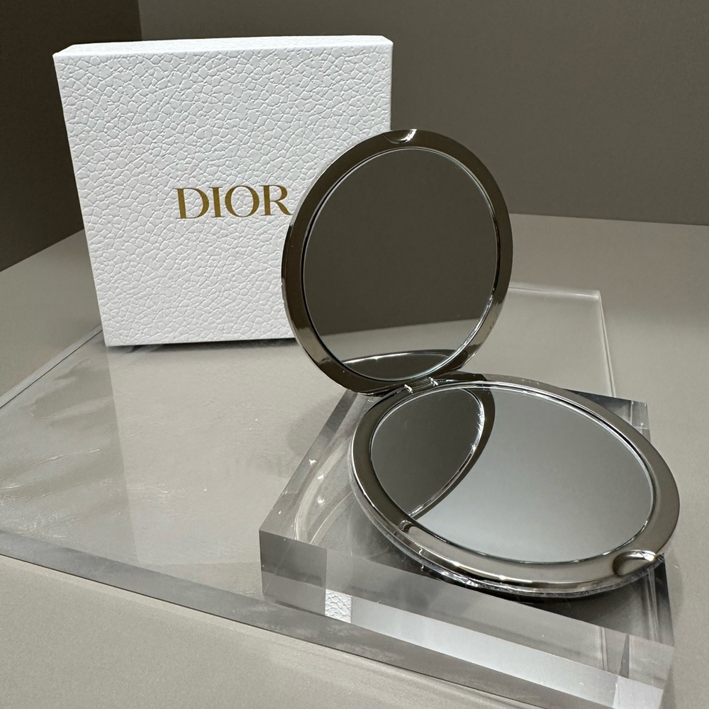 DIOR LIMITED EDITION METAL CANNAGE COMPACT MIRROR. NIB - Picture 5 of 6